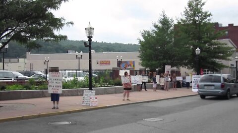 Our Lady of America at the Planned Parenthood Protest