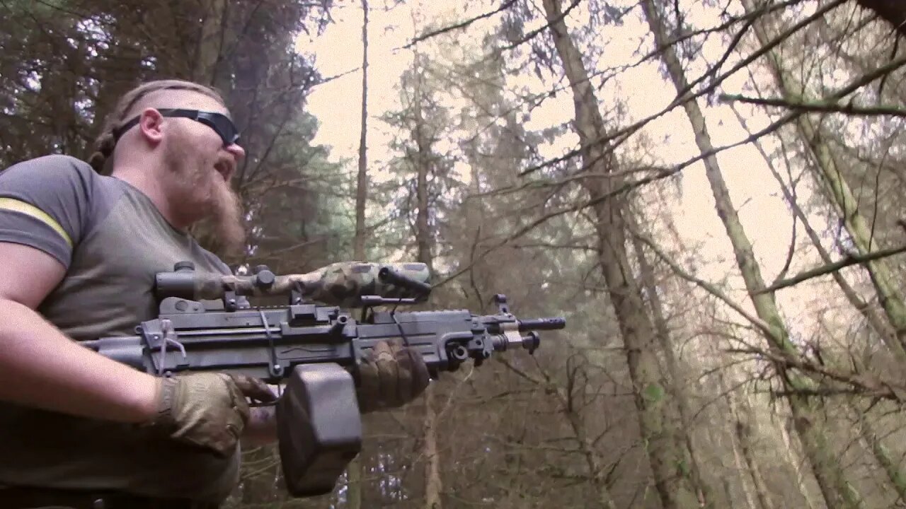 Scottish Airsoft Viking with M249