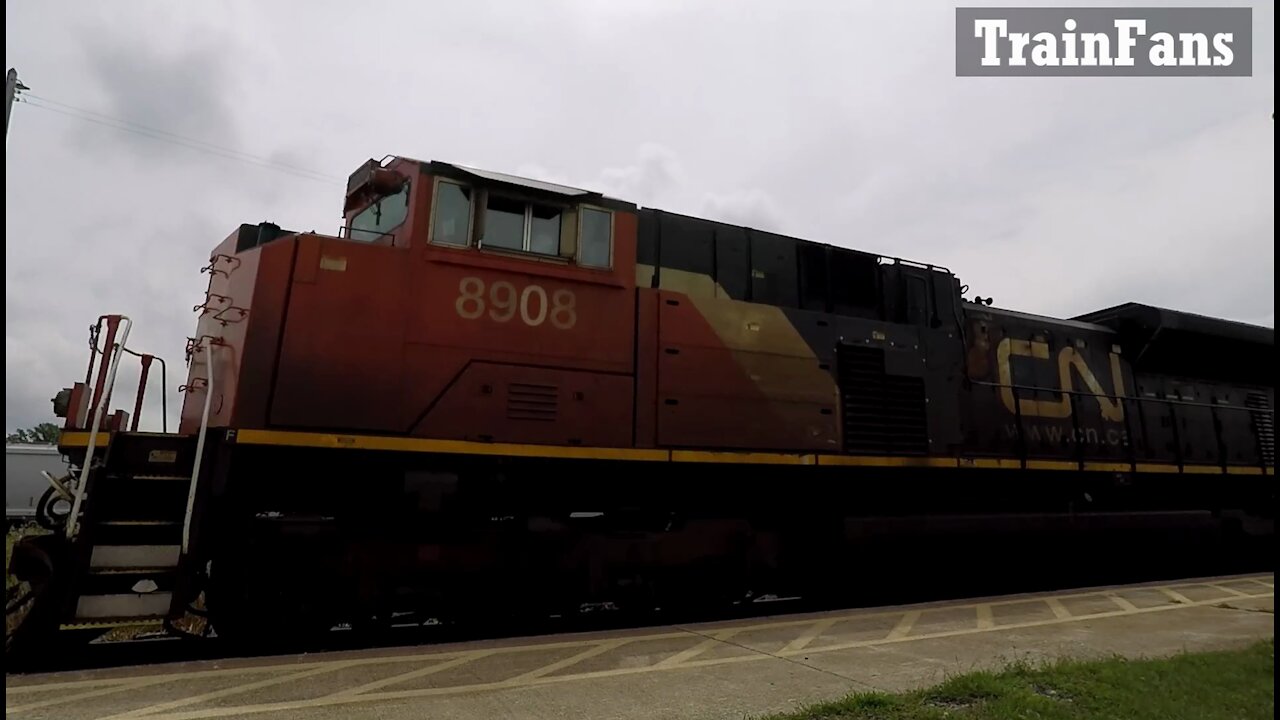 TRAIN 384 - CN 8908, CN 2711 & CN 2571 Engines Manifest Train Eastbound In Ontario