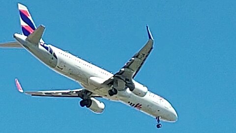 Airbus A321 PT-XPH coming from Natal to Fortaleza
