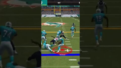 Dolphins RB Malcolm Brown Gameplay - Madden NFL 22 Mobile Football