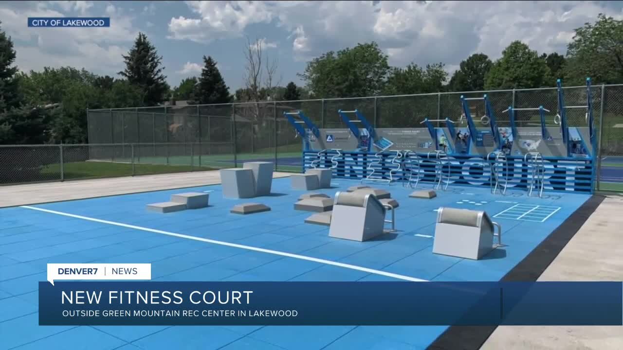 New fitness court offers free workout equipment