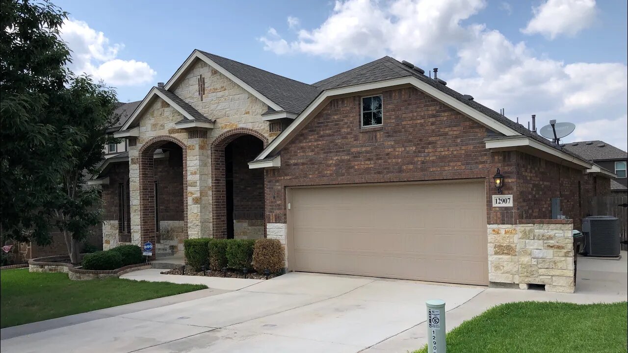 Pre Existing Chesmar Home Tour, Donovan Plan, Alamo Ranch Subdivision, San Antonio Tx