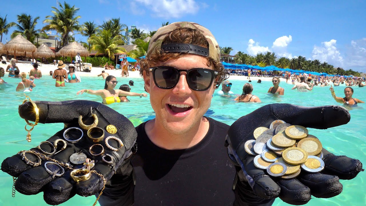 MEXICO_S BUSIEST BEACH_ I Found 16 Rings_ Earrings_ Chains _ MORE with my Metal Detector