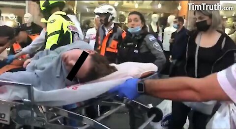 Brave Israeli Man Shouts, Blames The Pfizer Vaccine As Another Young Woman Is Incapacitated (Jerusalem) mirrored