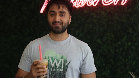 Young Milwaukee entrepreneur expands bubble tea business to Bayshore Mall