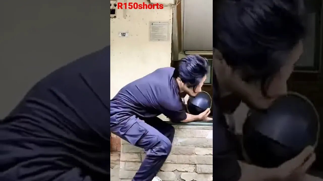 helmet chor 😁😁😁😁 pakistani tiktok Funny Video |#r150shorts |#youtubeshorts |#ytshorts |#animals