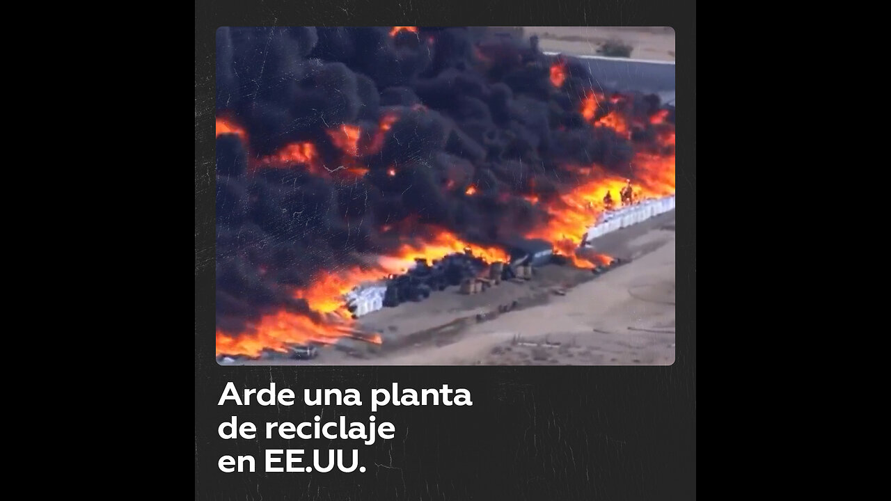 Incendio masivo en planta de reciclaje de plásticos en Nuevo México