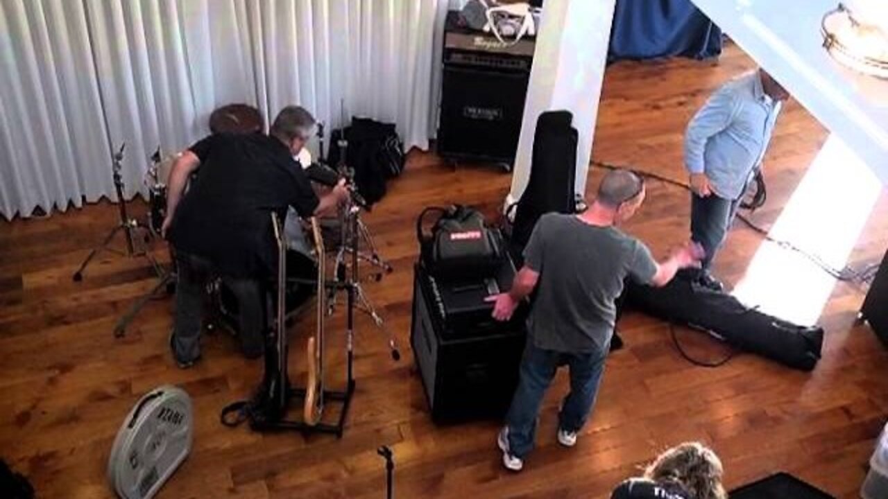 VID_20130929_173249_231.mp4