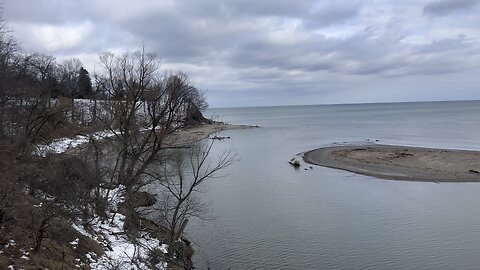 Lake Ontario horizon bridge view