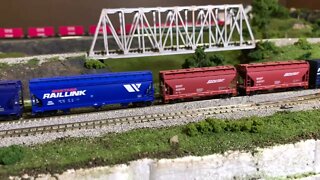 N scale Montana Rail Link SD70aces with great sound