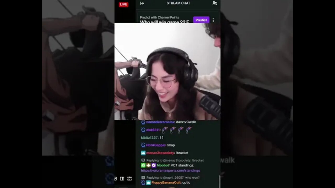TenZ and Kyedae having a moment ❤️ during live stream