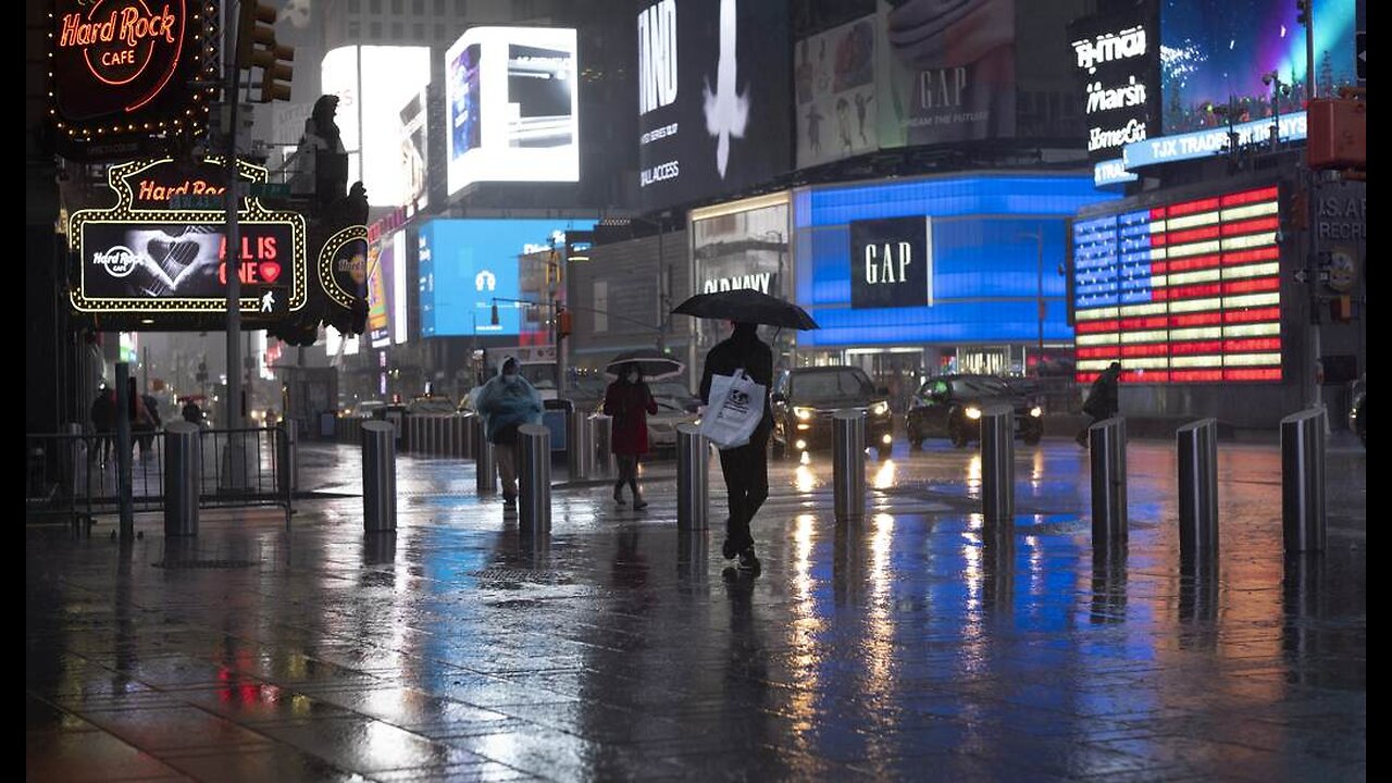 Socialist Lawmakers Think New Yorkers Aren’t Paying Their Fair Share for the Illegal I