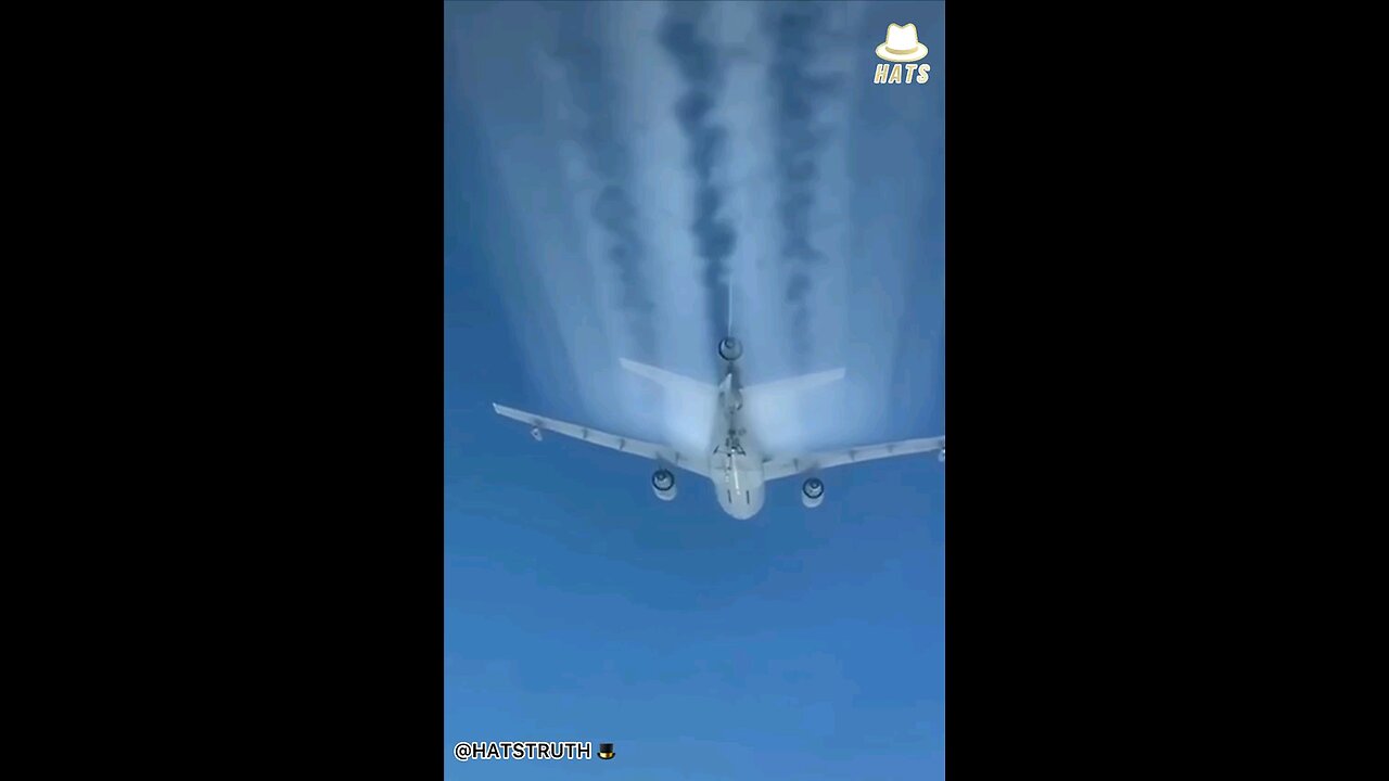 QUICK UPCLOSE VIDEO OF CHEMTRAILS. DROP A COMMENT OR FOLLOW ME