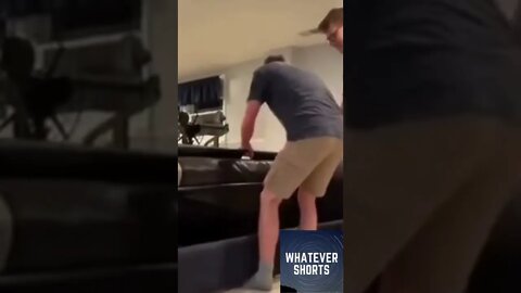 Pretty cool sofa #shorts #cool #sofa #unexpected