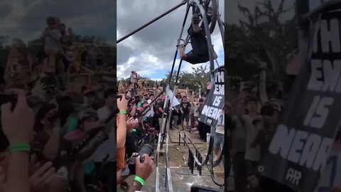 Sim, ele acertou✌️ ma o fato de que tanta gente está lá para apoiá-lo #shorts