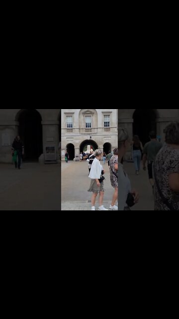 the queens guard makes tourist jump #horseguardsparade