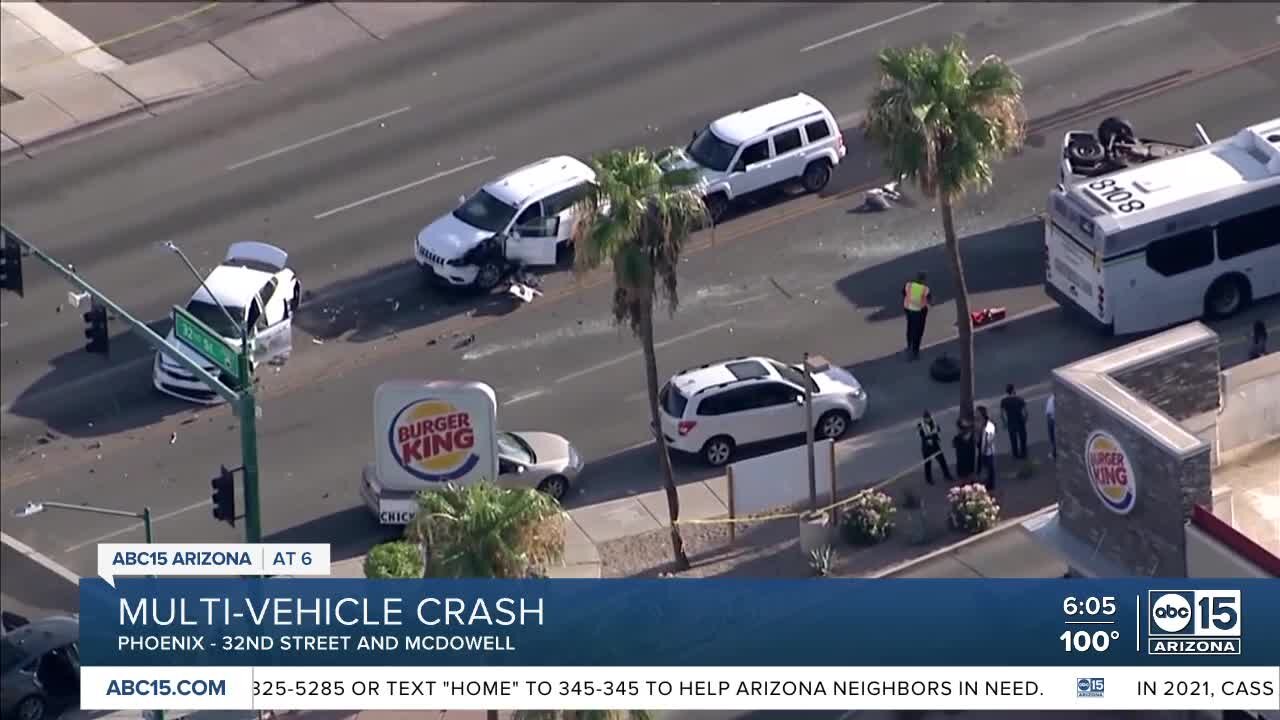 Multi-vehicle crash injures two near 32nd Street and McDowell Road