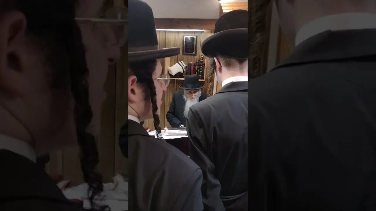 Rabbi Fishbain ניגון של רבי מאיר שפירא באידיש