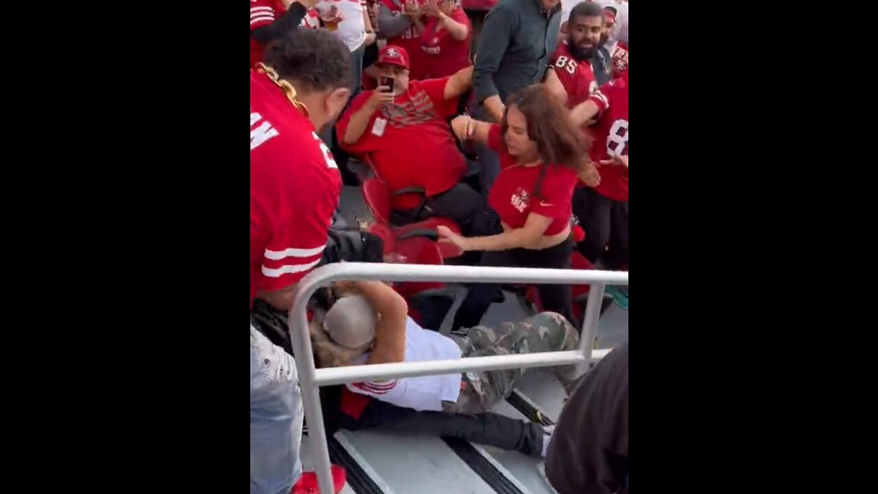 Huge Fight At Giants, 49ers Game