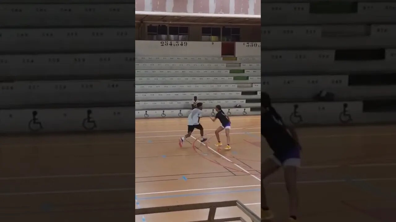 Mujer Dijo Que Puede GANARLE en Basketball... Esto Paso.