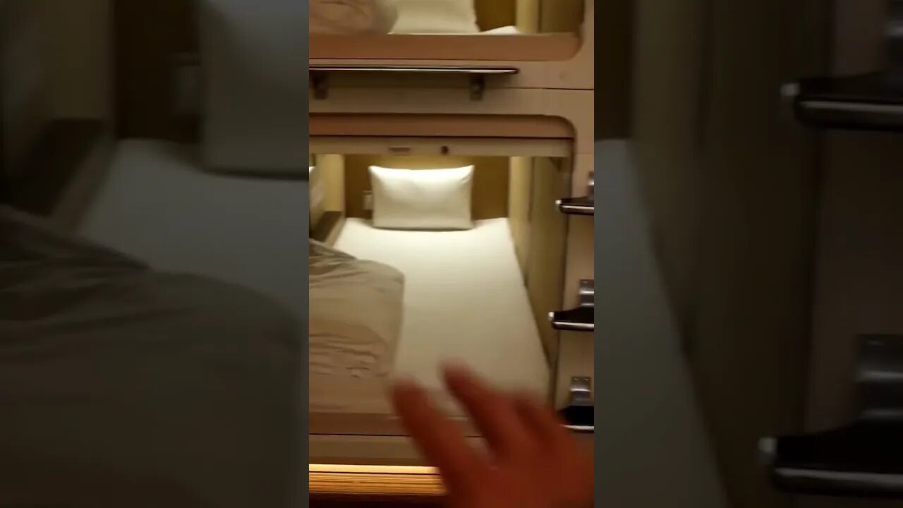 stay in capsule hotels in Tokyo, designed to fit just one person and quite small #japan #tokyo