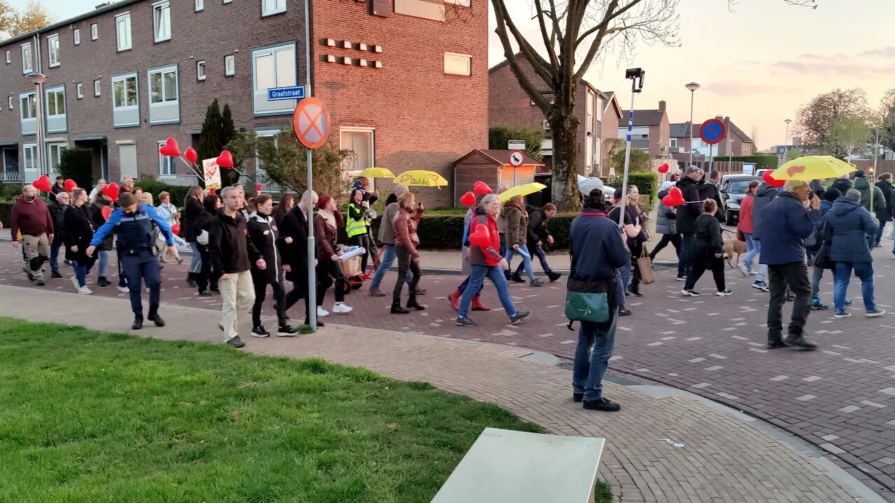 Fakkeltocht Landgraaf 7 mei 2021 Part 12