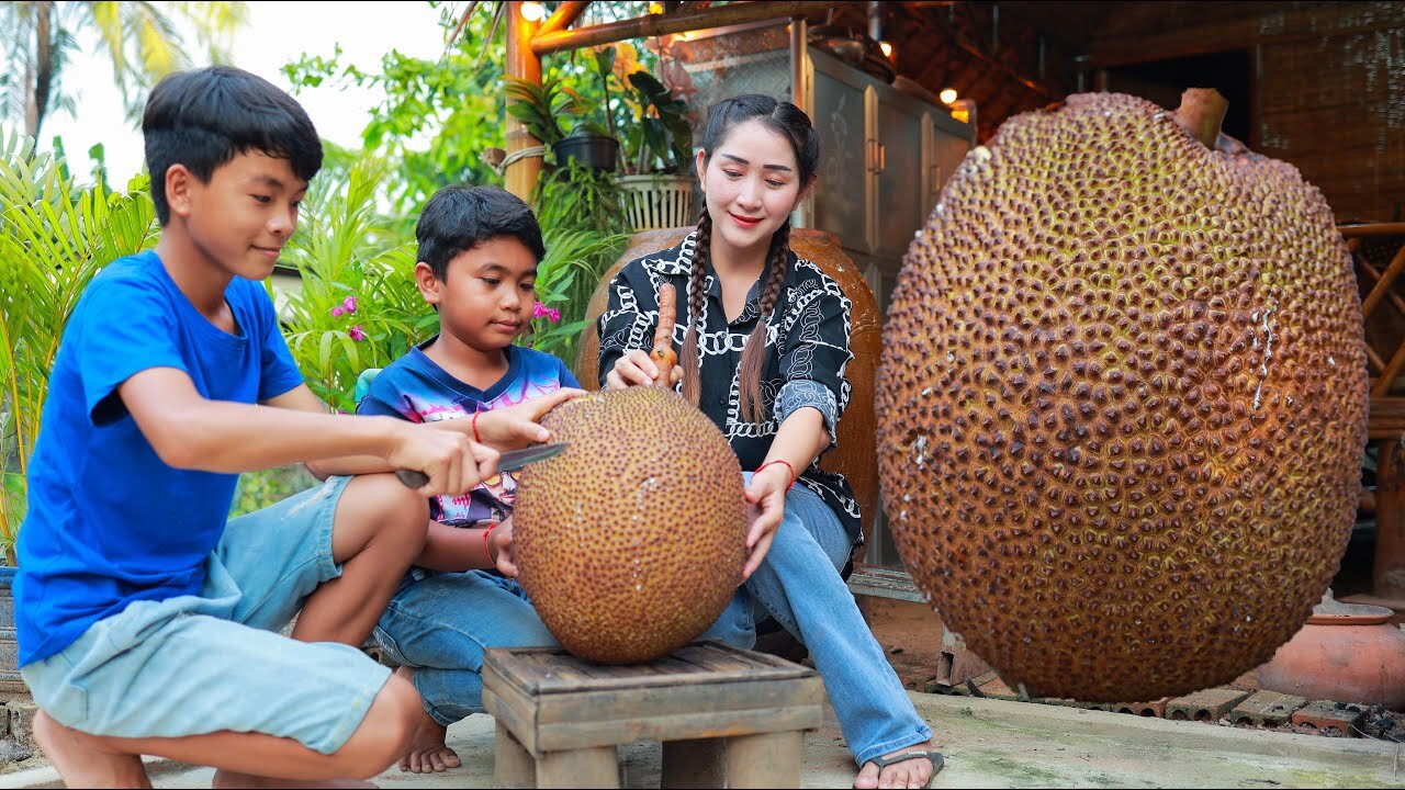 How to be crispy with jack fruit | Pick jack fruit for salad in my country | Jack fruit cook