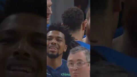 Damion Lee Crazy Fall To The Floor Caused By Davis Bertans