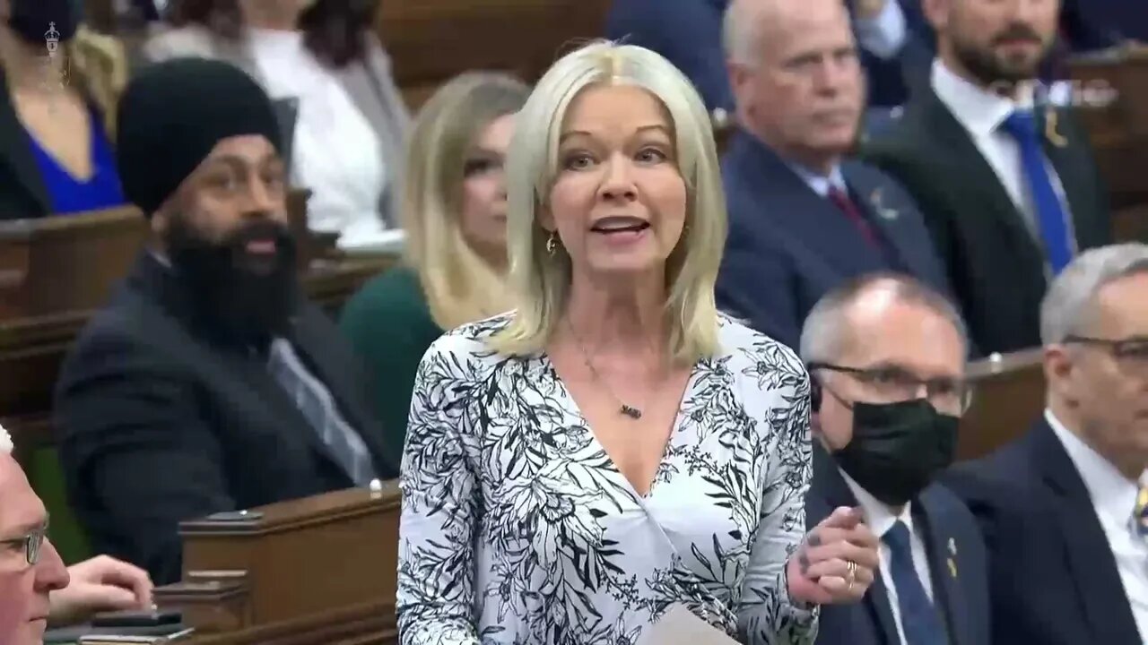 Candice Rips Into Trudeau About the Secret Backroom NDP Liberal Government Deal