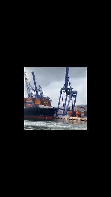 Giant Conainer Ship With The Worst Captain In The World Destroys A Port In Turkey