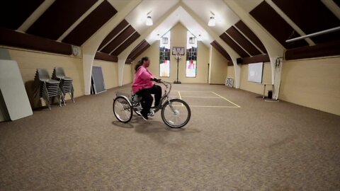 Colorado man helps community by building e-bikes