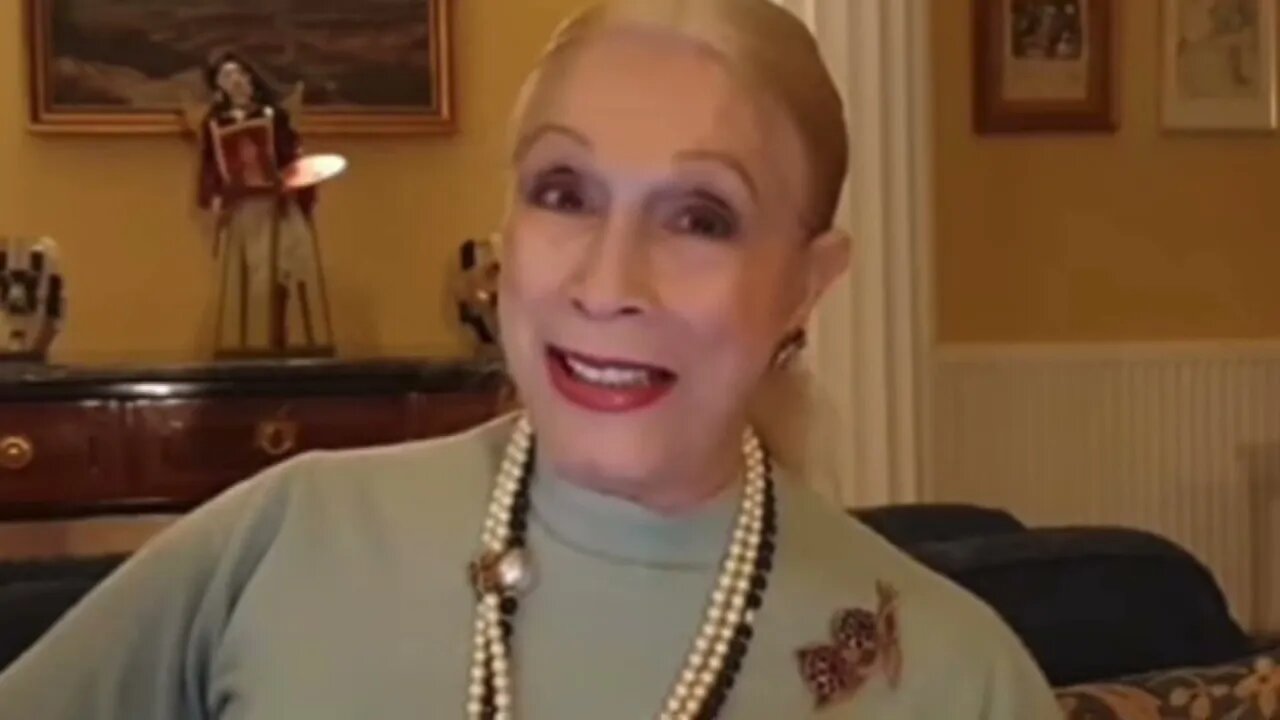 "Your jealous because MM is whiter than you"...WHAT