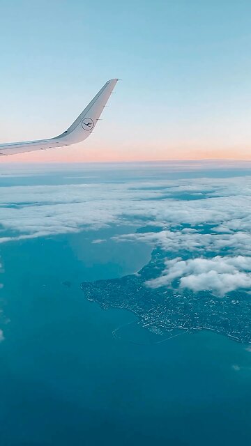 Weekend vibe! 🥳✈️