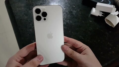 Comprei um IPHONE 12 PRO MAX pagando MUITO MENOS! Unboxing na cor prata.