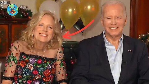 What happened to her neck? 🥴
