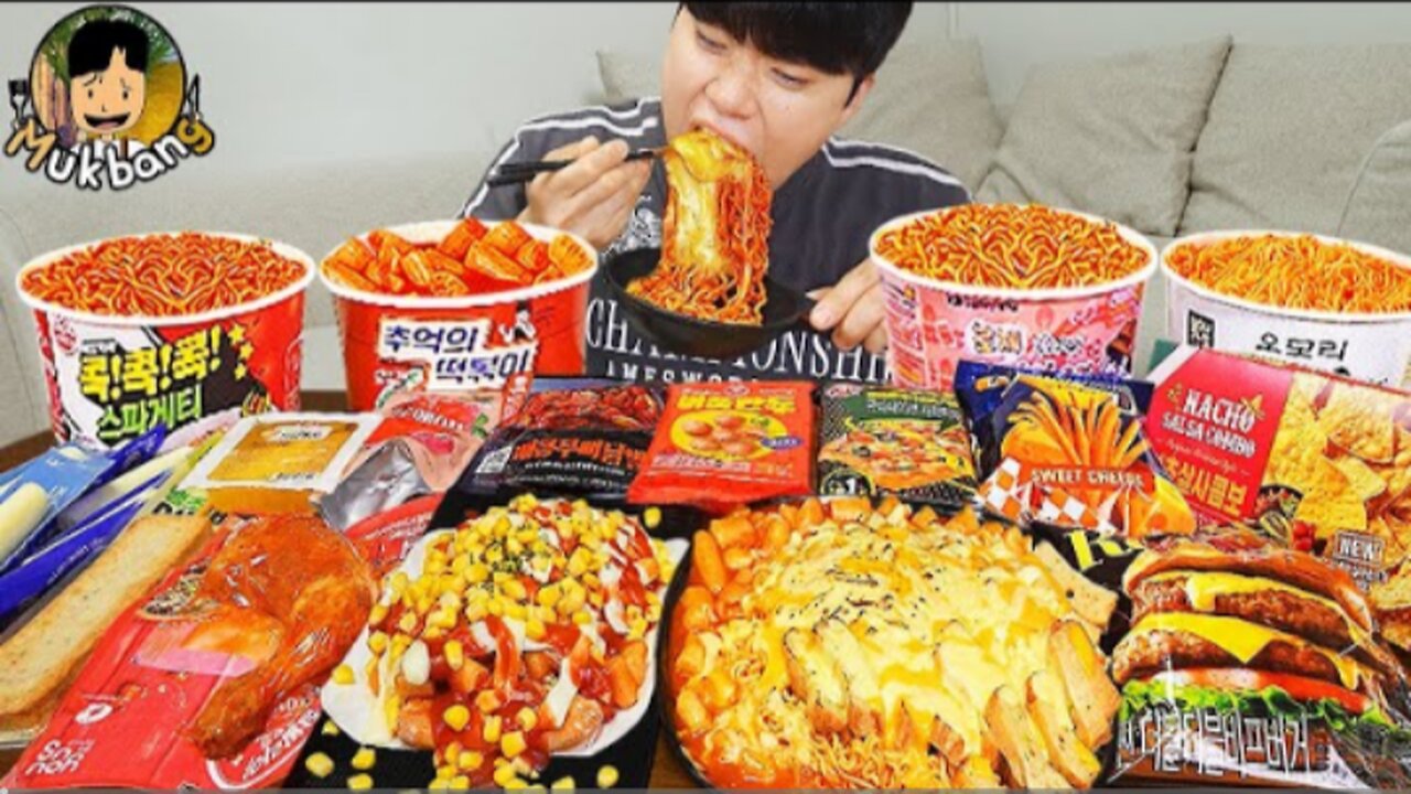 ASMR MUKBANG convenience store store, FIRE Noodle, HOT DOG, GIMBAP, Tteokbokki EATING SOUND !