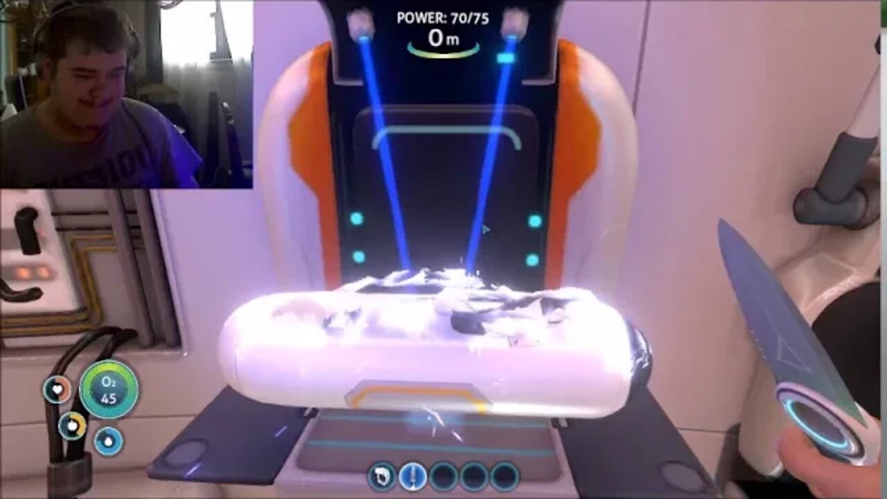 THE QUEST FOR GOLD | Subnautica (Part 2)