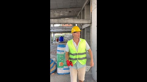 My fist day as a construction 🦺 worker 😳😩😂😭