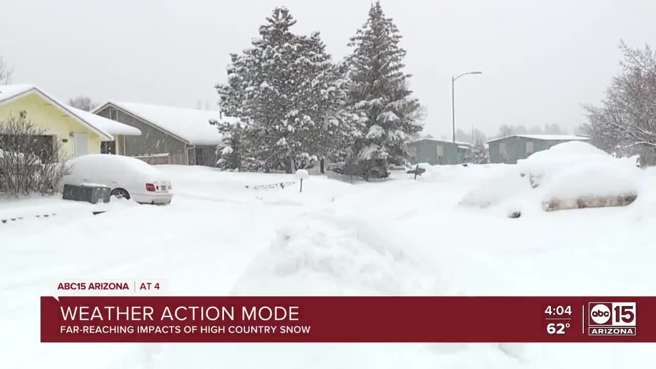 Heavy snow falling in the Flagstaff area, northern Arizona