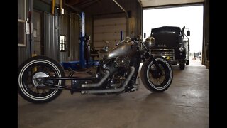 THE BADDEST CUSTOM MOTORCLE LOWRIDER KAWASAKI VULCAN 800 CC