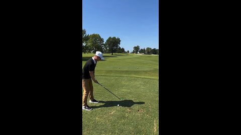 Smooth hybrid to set up a gap wedge!