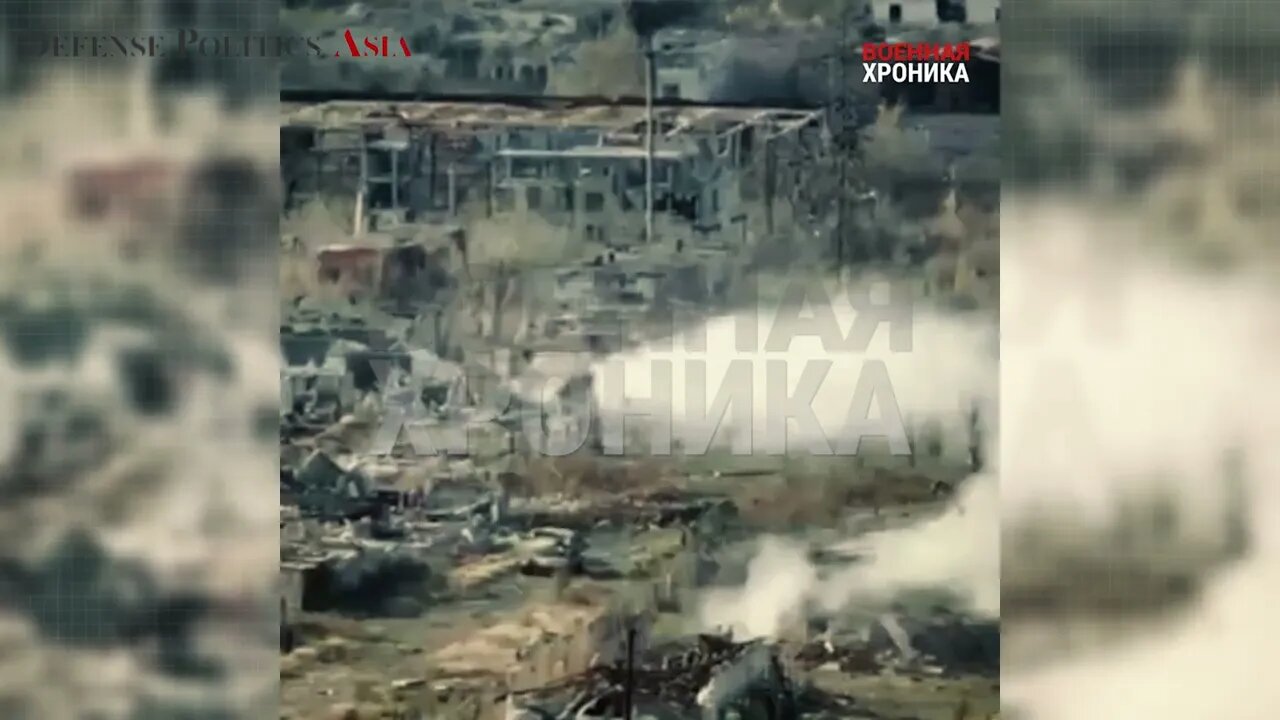 Crazy single Russian tank charge into Avdiivka's dacha...