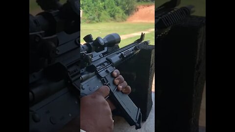 What it feel like when a weapon have a heavy trigger | AYO! Daeni