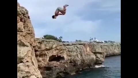 Cliff diving in Red Rocks Park (Vermont)