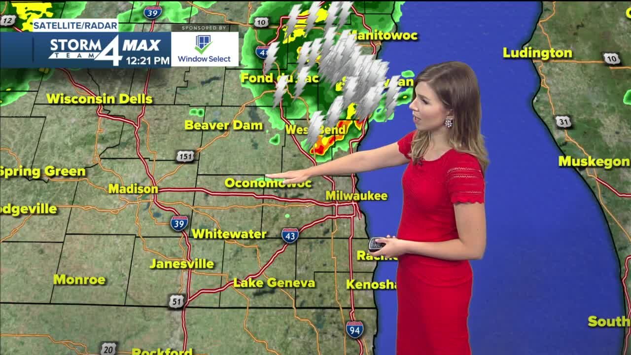 Showers and storms pass North of Milwaukee