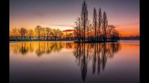 'Lullaby' [Peaceful Uplifting CC-BY] - Millennium