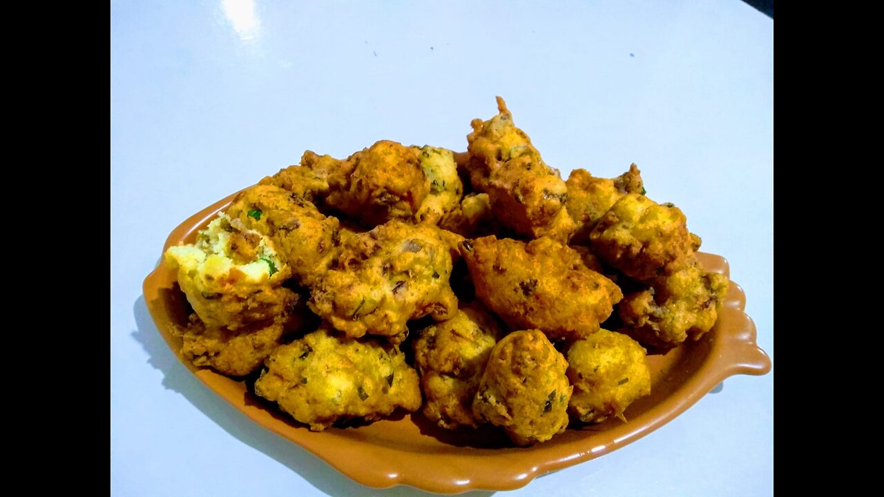 MANDIOCA BALLS WITH RIBS