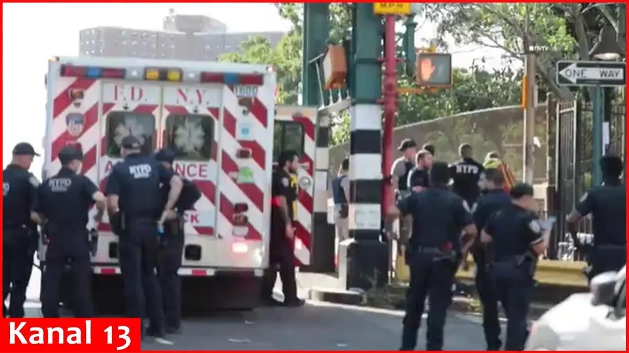 4 wounded at NYC train station when officers shoot man wielding knife