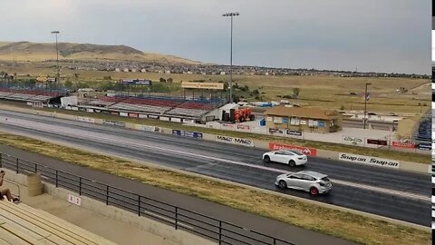 Tesla Model 3 stealh vs Focus RS stands Bandimere